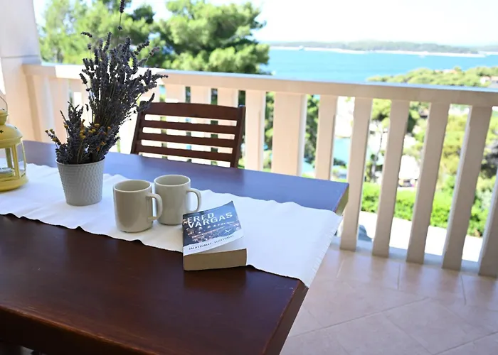 Hvar Villa Malisko Apartments