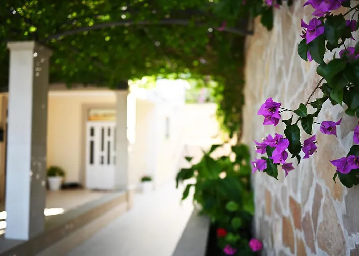 Hvar Villa Malisko Apartments